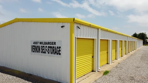 Vernon Self Storage storage facility exterior view